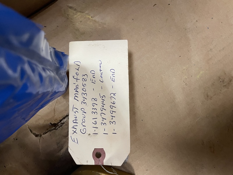 Caterpillar D6T Manifold Centre Exh