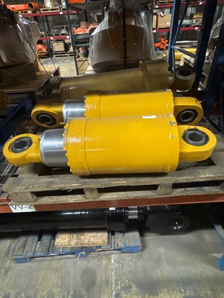 Caterpillar 771D 771D Rear Strut