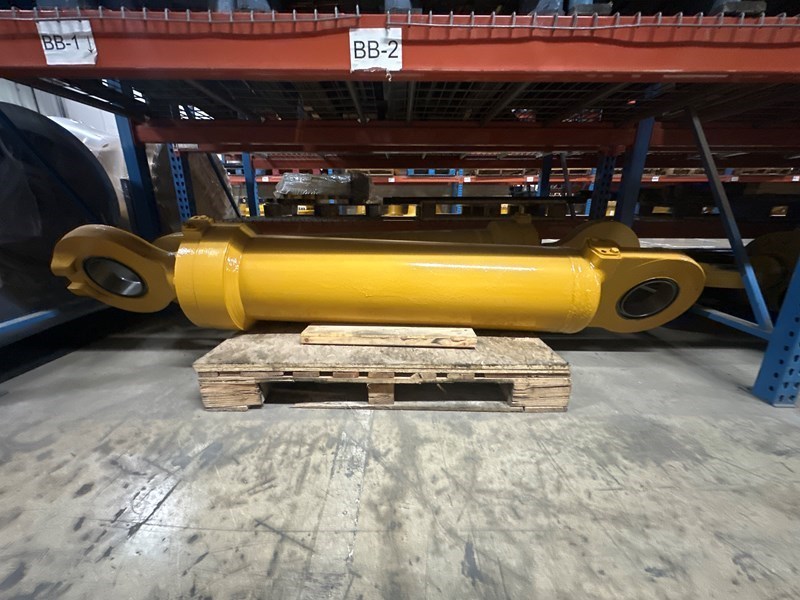 Caterpillar 992G 992G L/H Lift Cylinder