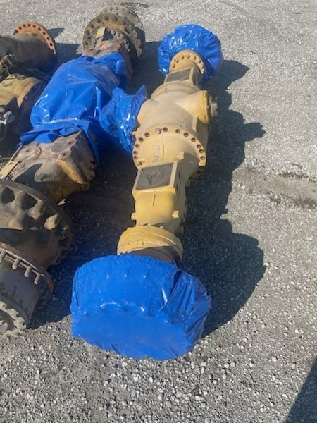 Caterpillar 725C 725C Frt Axle Core