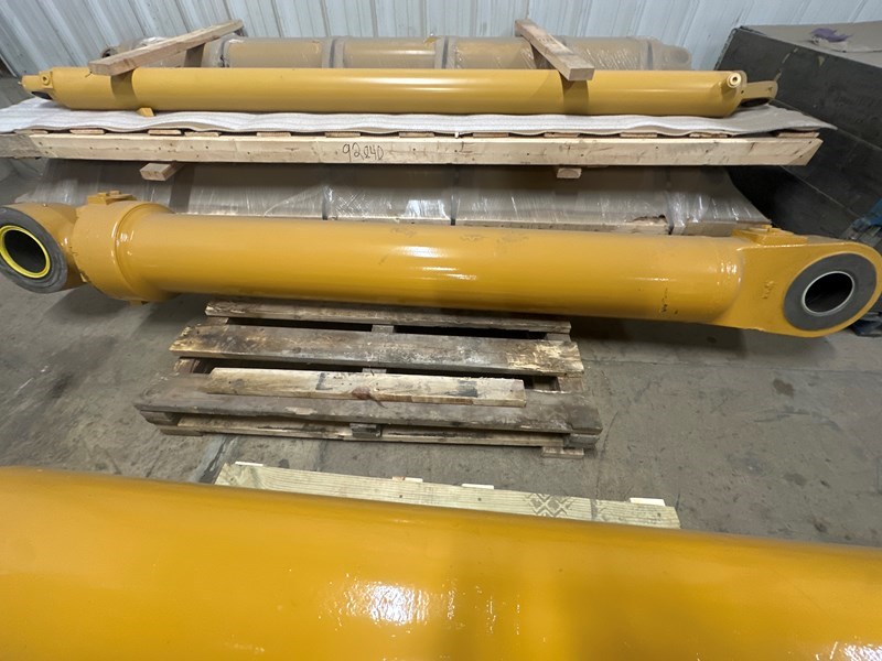Caterpillar 992K 992K Tilt Cylinder