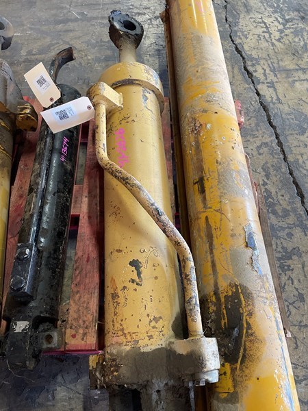 Caterpillar 621B 621B Apron Cylinder Ryan # 41-2626