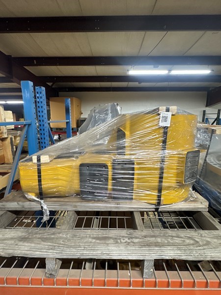 Caterpillar 740 740 Drop Box Housing