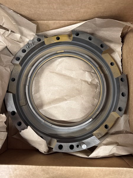 Caterpillar Yellowstone Clutch Housing (used)