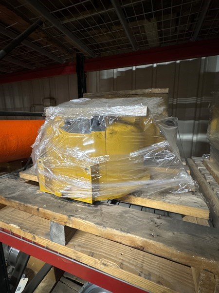 Caterpillar 773E 775E Torque Converter Housing