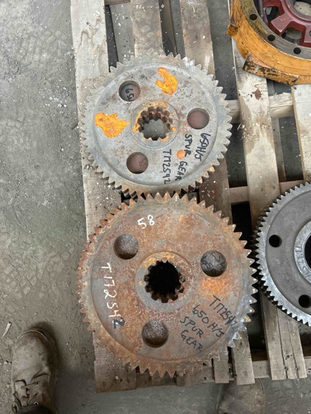 Deere 650J, 650H 650J Final Drive Spur Gear