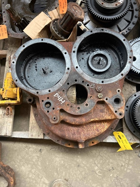 Caterpillar D4H D4H Torque Converter Housing