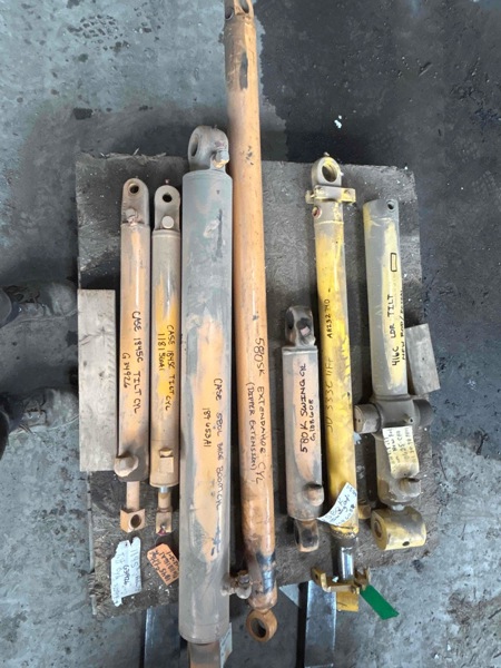 Case 580SK 580SK Extendahoe Cylinder