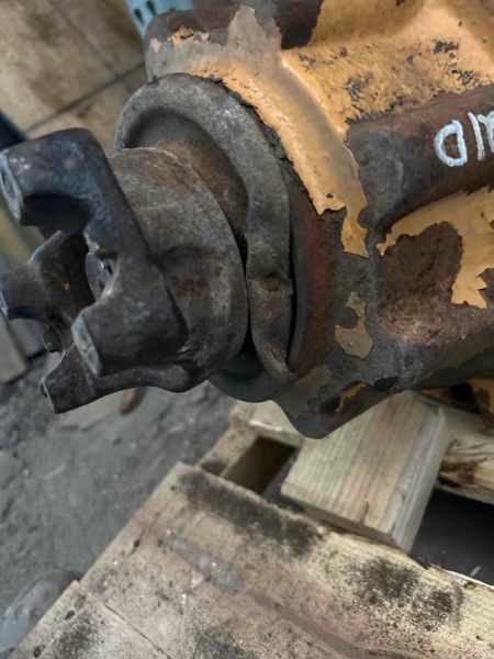Case 621D 621D Front Differential