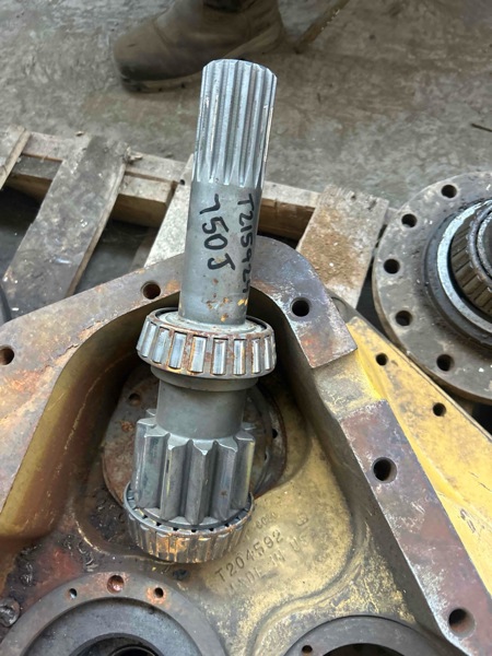Deere 750J 750J Final Drive Pinion Shaft