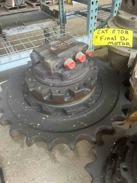 Caterpillar E70B E70B Drive Motor And Sprocket