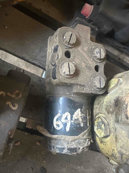 Deere 644H 644H Steer Valve