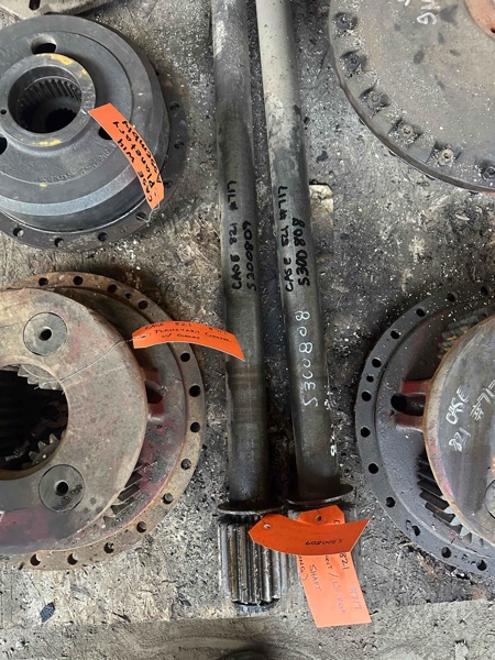 Case 821 821 Left Hand Front Right Hand Rear Axle Shaft