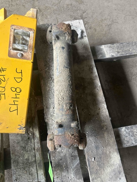Deere 844J 844J Drive Shaft - Front