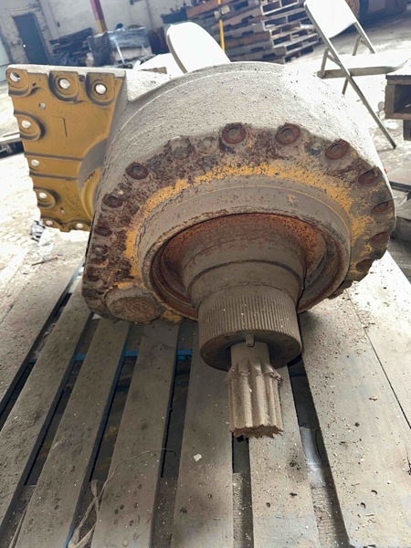 Deere 750J 750J LH Wide Track/ Lgp Final Drive