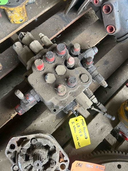 New Holland LB75B LB75B 2 Spool Loader Control Valve