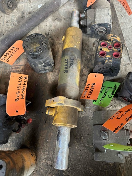 Deere 310J 310J Steering Cylinder