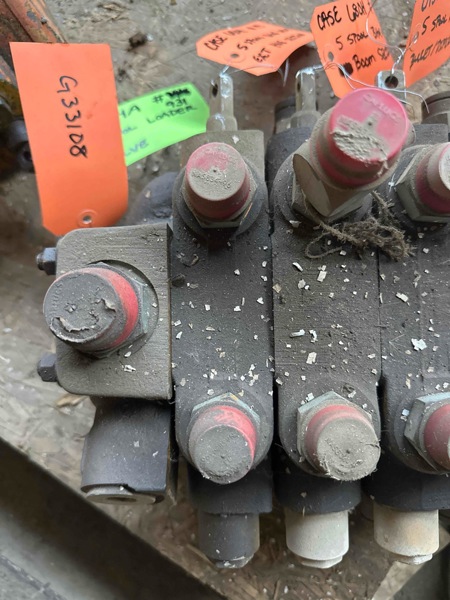 Case 680H 680H 5 Spool Backhoe Valve Extendahoe Section