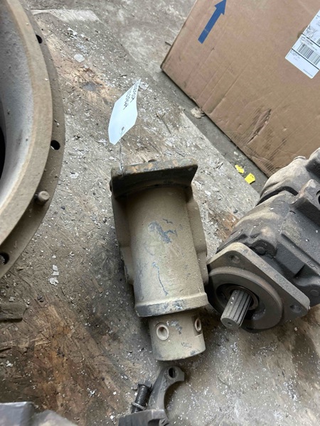 Bobcat 231E 231E Hydraulic Swivel Valve