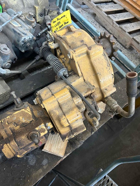 New Holland LX885 LX885 LH Gear Box