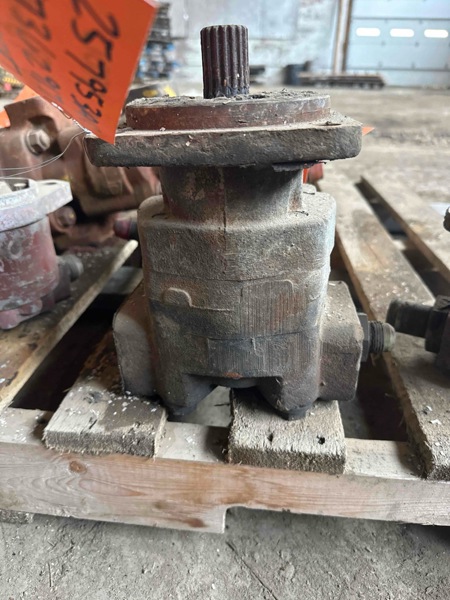 Case 580L 580L Hydraulic Pump