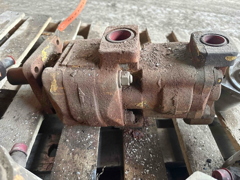 Case 621B 621B Hydraulic Pump