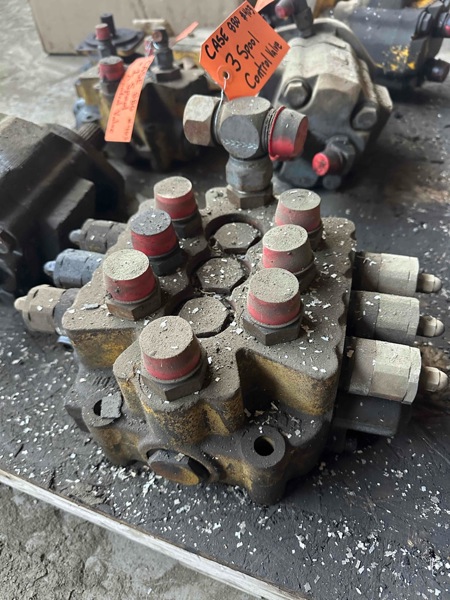 Case 880 880 3 Spool Control Valve