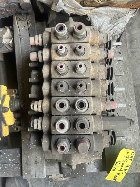 Caterpillar 416C 416C 7 Spool Backhoe Valve