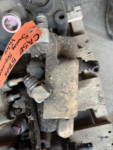 Case 580K 580K Swing Secquence Valve