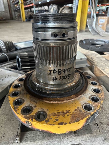 Deere 844J 844J RH Front Axle Hub / Spindle