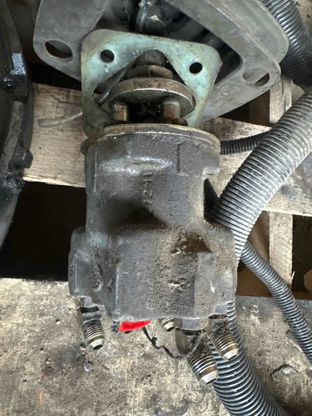Deere 690E 690E Pilot Control Valve