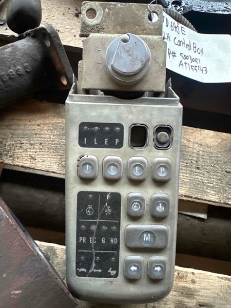 Deere 690E 690E Switch Box