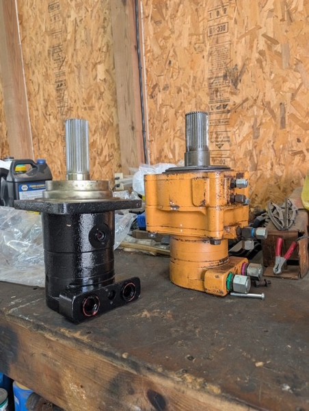 Case 60XT, 70XT, 75XT 60XT Drive Motor
