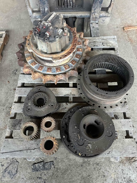 Hitachi ZX450LC ZX450LC Final Drive With Motor Core