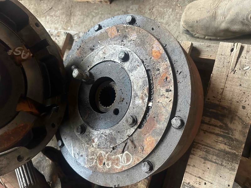 Deere 450G 450G  Sterring Clutch Assembly W/O Band