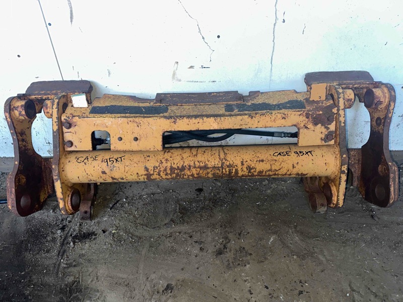 Case 95XT 95XT Hydraulic Quick Coupler