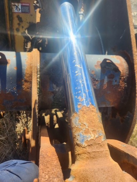Deere 444K 444K Bucket Cylinder
