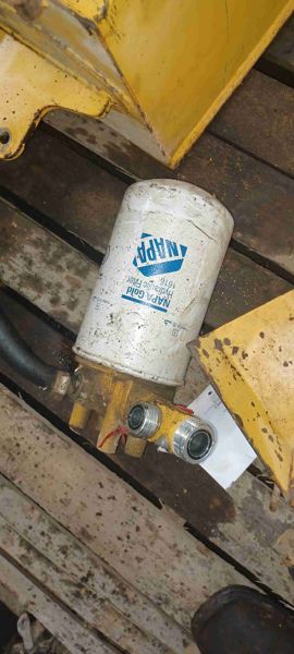 Deere 310D Oil Filter
