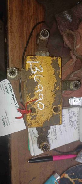 Caterpillar 525 Pressure Relief Valve
