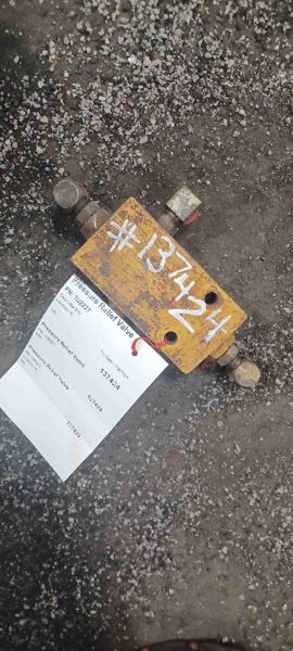 Caterpillar 525 Pressure Relief Valve