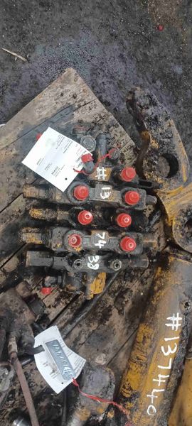 Deere 310SE Backhoe Control Valve
