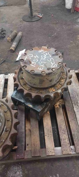 Deere 135G Final Drive Complete