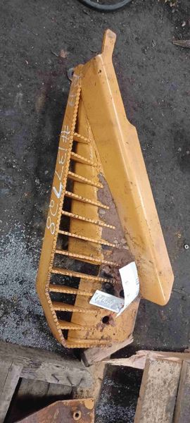 Case 2050M RH Step