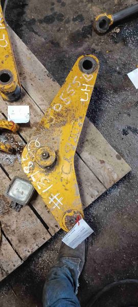 Deere 555B L.H Inner/Outer Links