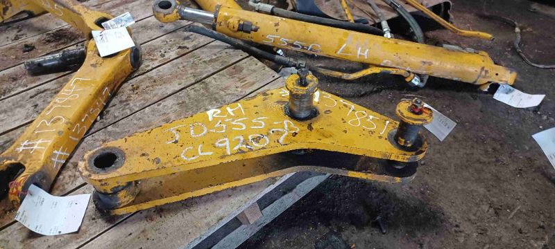 Deere 555B R.H Inner/Outer Links