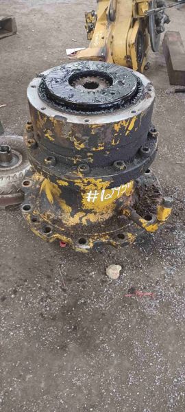 Deere 200LC Swing Reducer