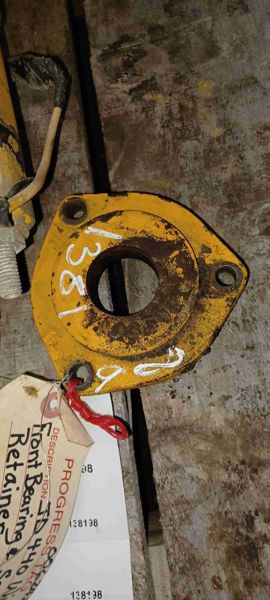 Deere 440 Front Brg/Retainer