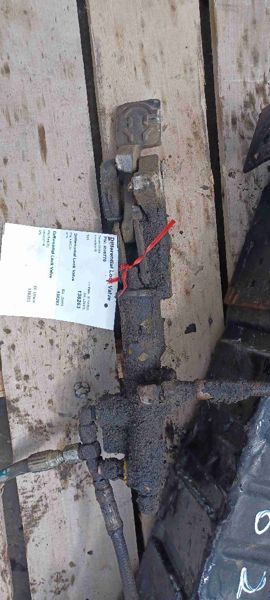 Deere 540B Differential Lock Valve
