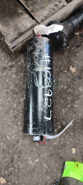 Case 821B Accumulator