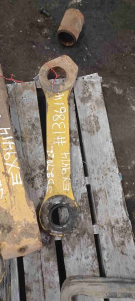 Deere 270CLC Bucket Link Backhoe